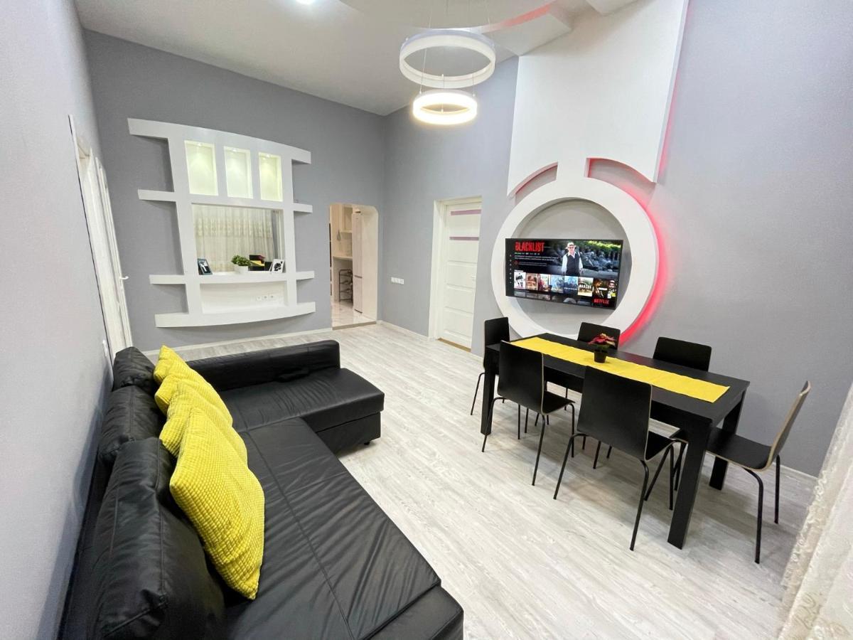 Deluxe Sapphire Residency - 4 Bedrooms Βουδαπέστη Εξωτερικό φωτογραφία